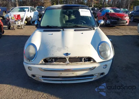 2005 Mini Cooper из США, поврежденный, VIN WMWRC33445TJ64014